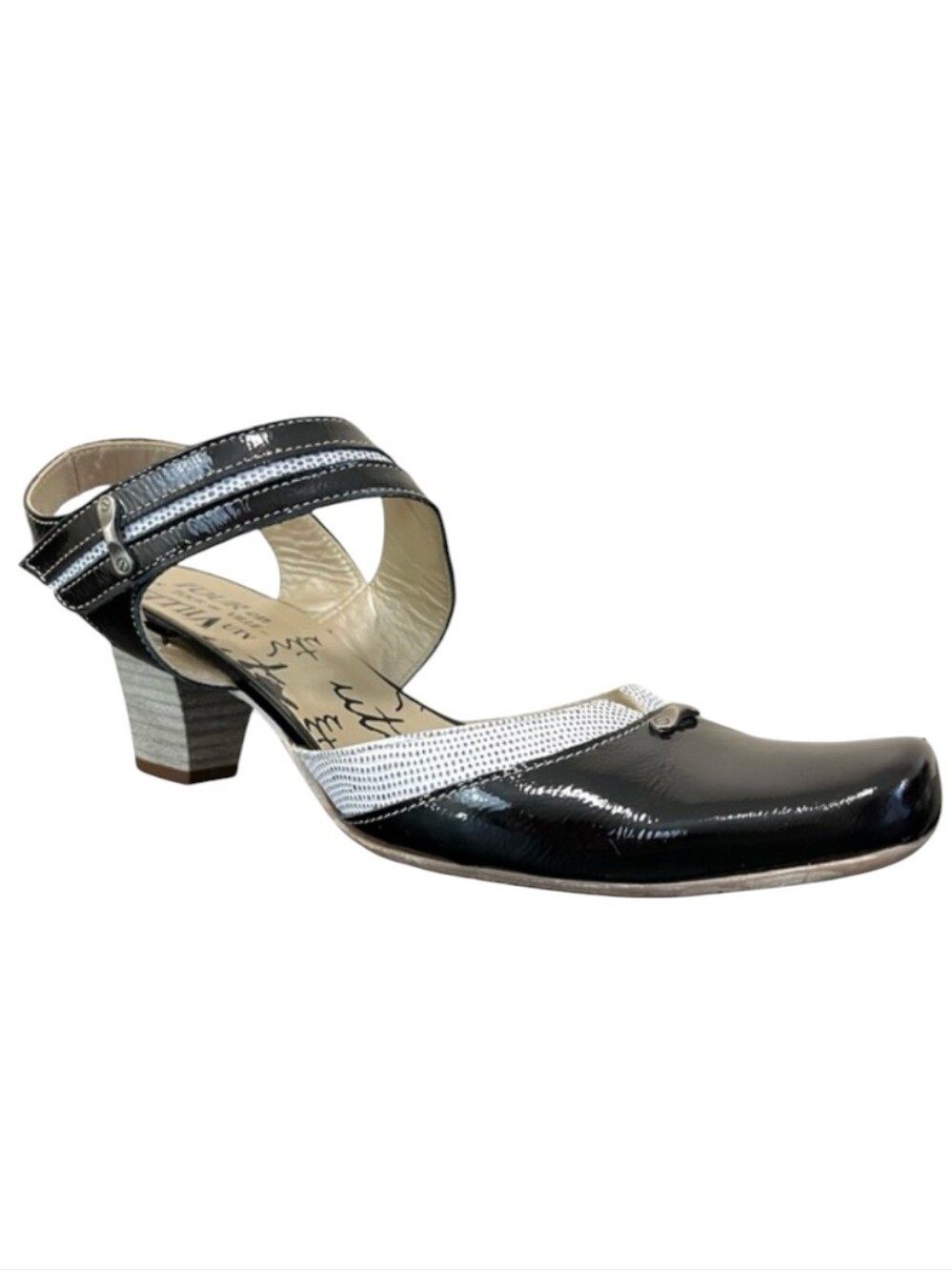 Tour En Ville Heeled Mary Jane Style Shoes
